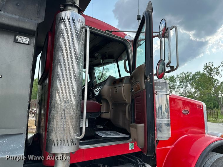 image for item DS6406 2006 Peterbilt 379K  glider kit dump truck