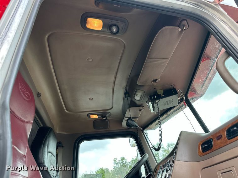 image for item DS6406 2006 Peterbilt 379K  glider kit dump truck