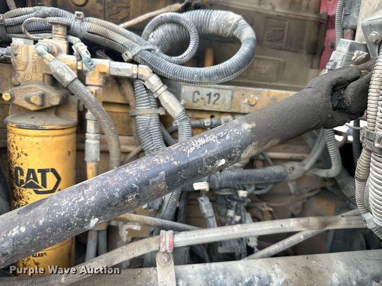 image for item DS6406 2006 Peterbilt 379K  glider kit dump truck