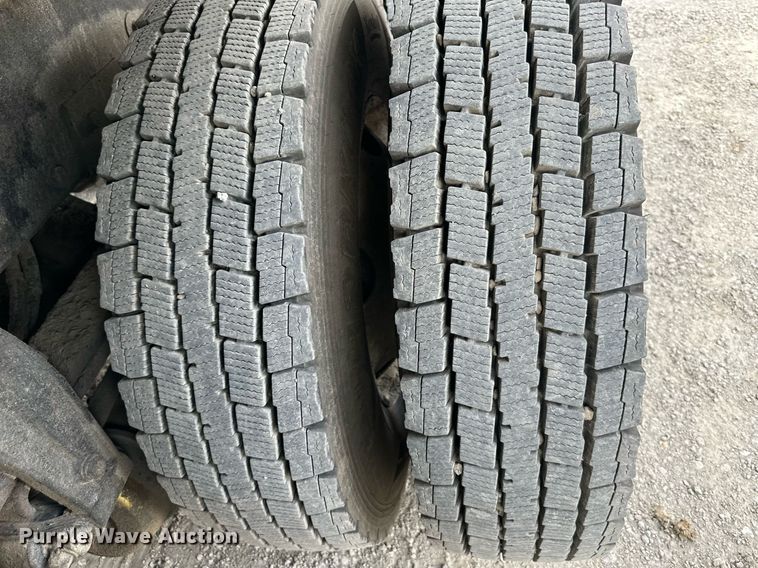 image for item DS6406 2006 Peterbilt 379K  glider kit dump truck