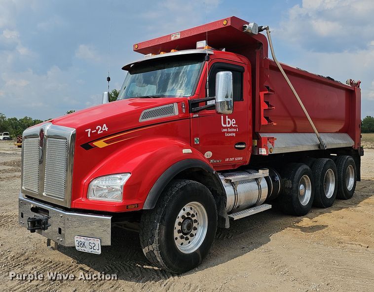 image for item DS6407 2015 Kenworth T880  dump truck