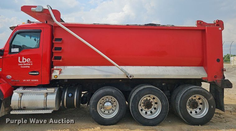 image for item DS6407 2015 Kenworth T880  dump truck