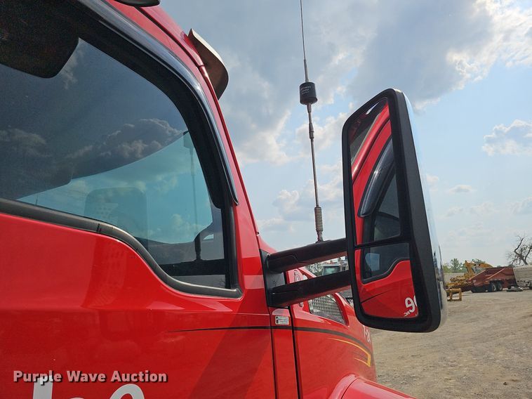 image for item DS6407 2015 Kenworth T880  dump truck