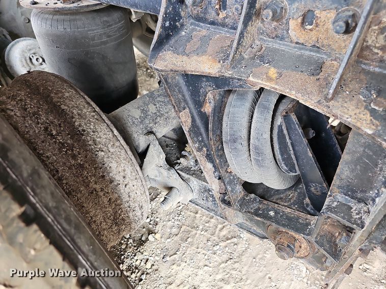 image for item DS6407 2015 Kenworth T880  dump truck