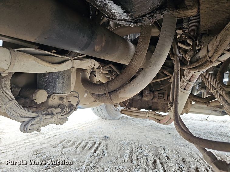 image for item DS6407 2015 Kenworth T880  dump truck