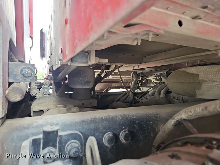 image for item DS6407 2015 Kenworth T880  dump truck