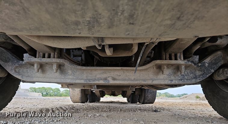 image for item DS6407 2015 Kenworth T880  dump truck