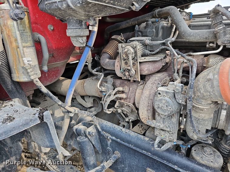 image for item DS6407 2015 Kenworth T880  dump truck