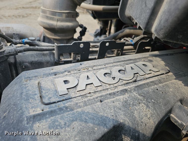 image for item DS6407 2015 Kenworth T880  dump truck