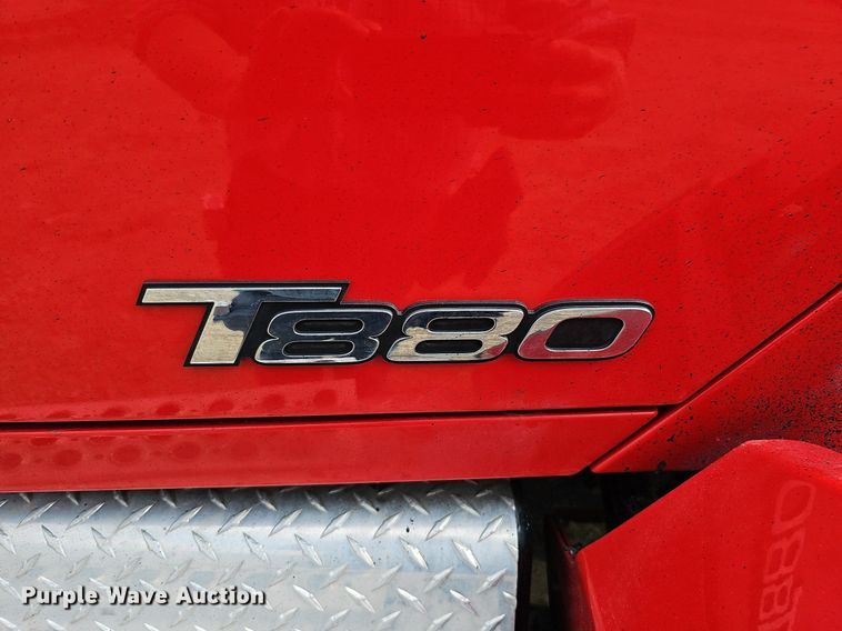 image for item DS6407 2015 Kenworth T880  dump truck