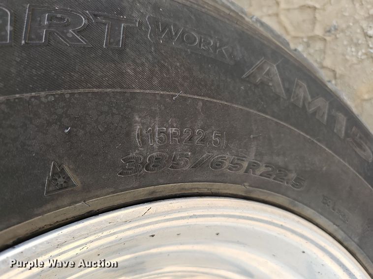 image for item DS6407 2015 Kenworth T880  dump truck