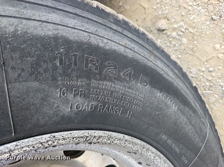 image for item DS6407 2015 Kenworth T880  dump truck