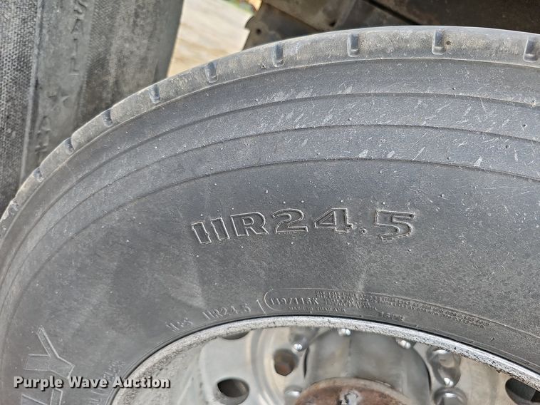 image for item DS6407 2015 Kenworth T880  dump truck