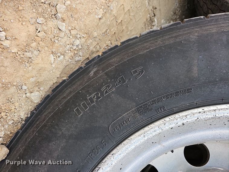 image for item DS6407 2015 Kenworth T880  dump truck