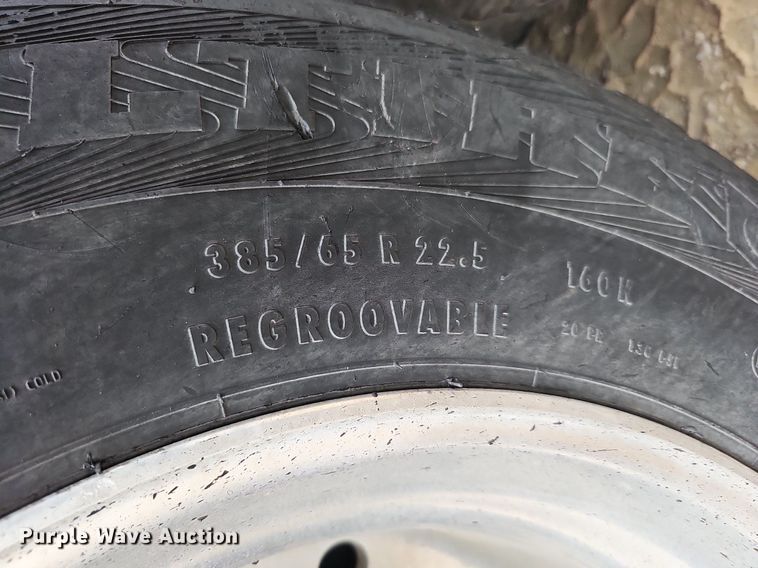 image for item DS6407 2015 Kenworth T880  dump truck