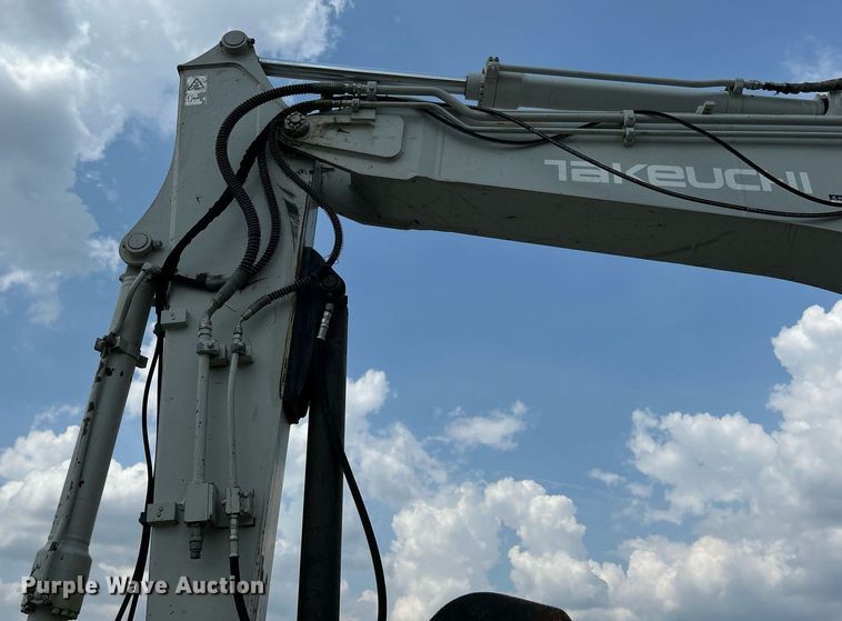 image for item DS6411 2007 Takeuchi TB1140  excavator