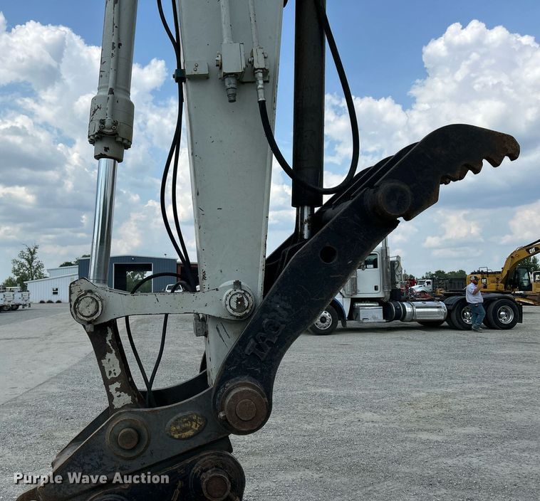 image for item DS6411 2007 Takeuchi TB1140  excavator