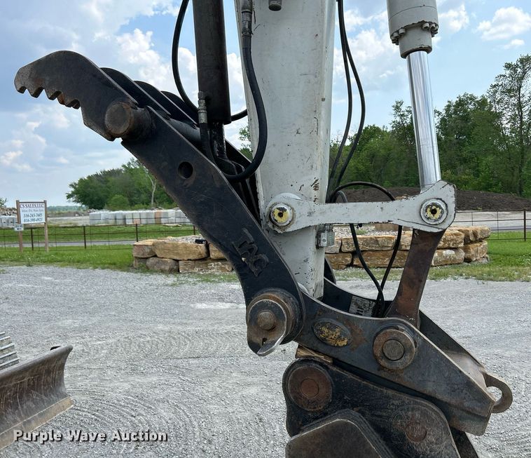 image for item DS6411 2007 Takeuchi TB1140  excavator