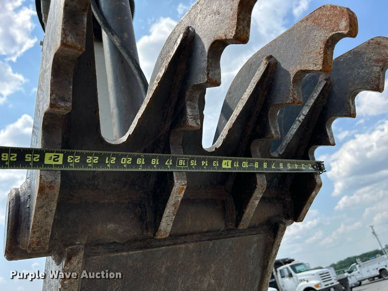 image for item DS6411 2007 Takeuchi TB1140  excavator