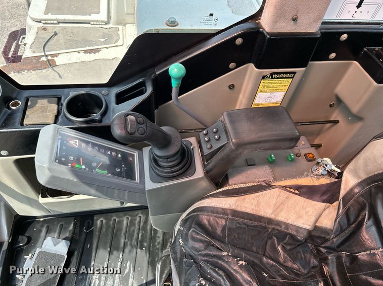 image for item DS6411 2007 Takeuchi TB1140  excavator