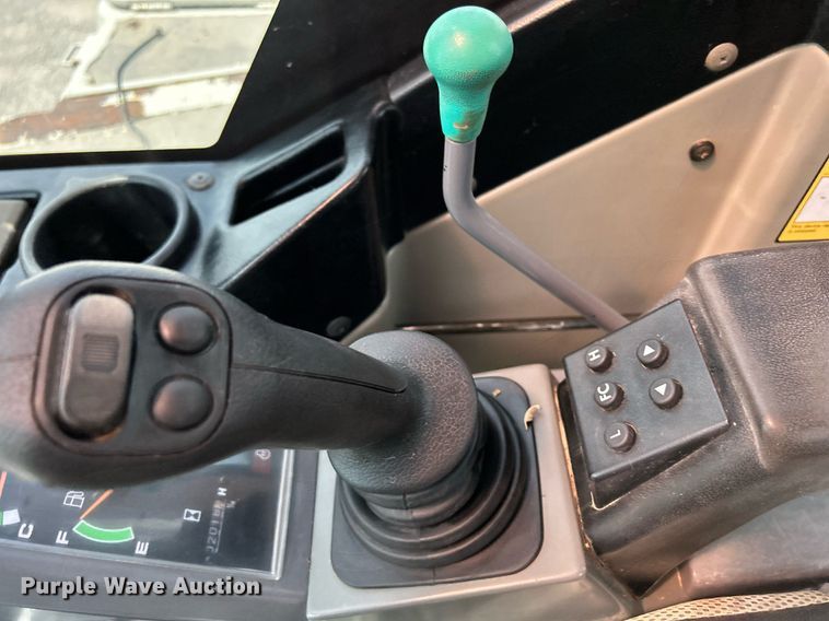 image for item DS6411 2007 Takeuchi TB1140  excavator