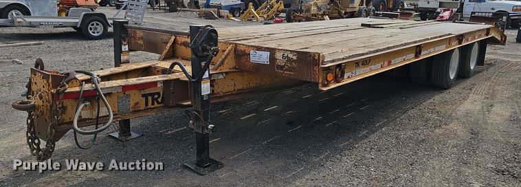 image for item DS6412 2000 Trail King TK40LP  equipment trailer