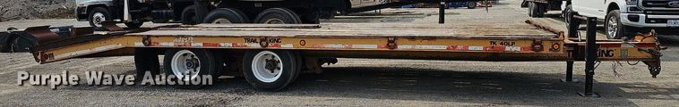 image for item DS6412 2000 Trail King TK40LP  equipment trailer