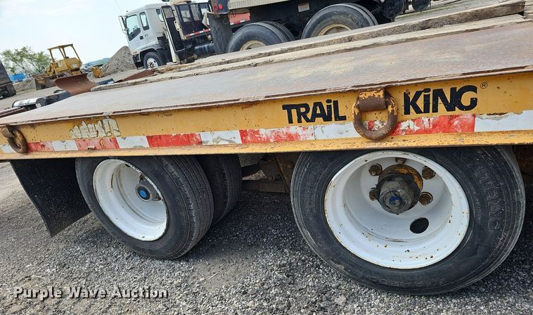 image for item DS6412 2000 Trail King TK40LP  equipment trailer