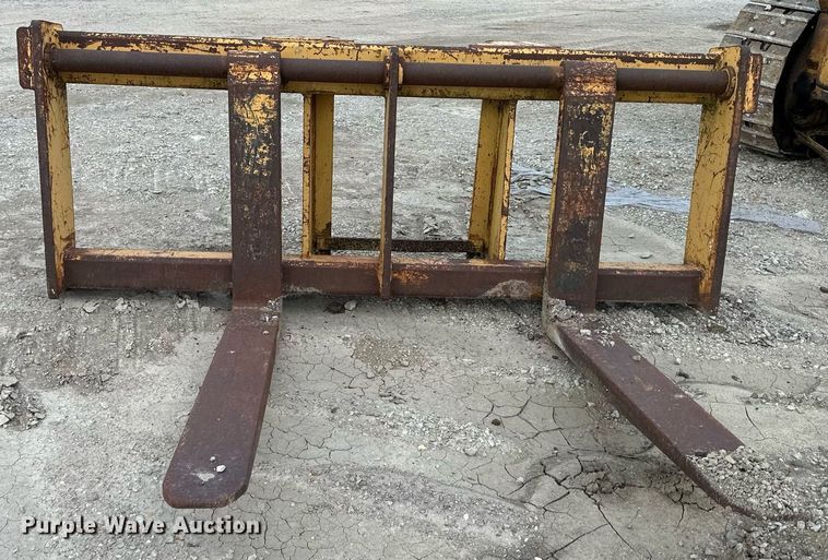 image for item DS6413 Balderson  60"L forks