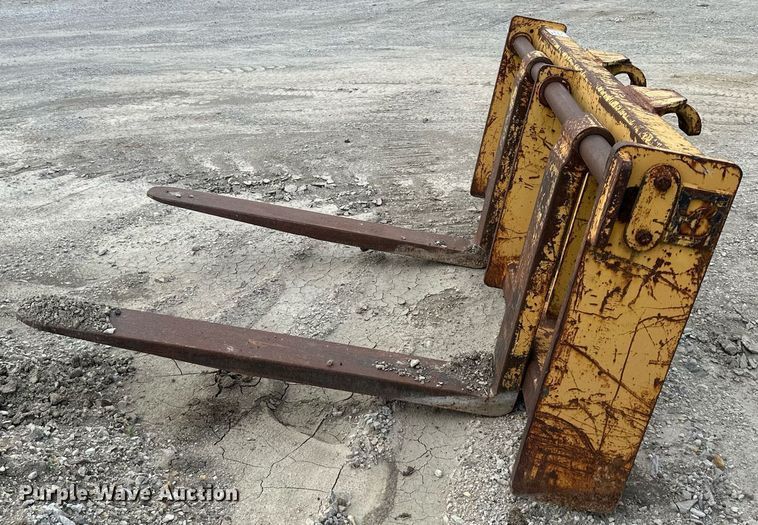 image for item DS6413 Balderson  60"L forks