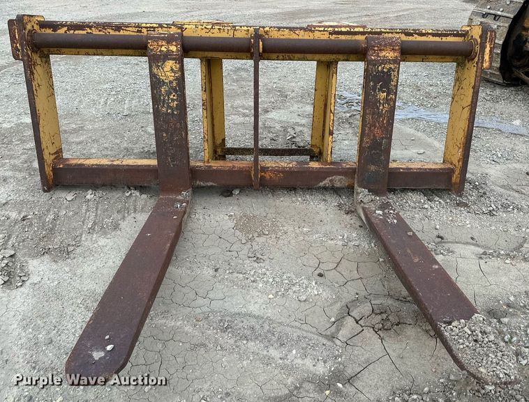 image for item DS6413 Balderson  60"L forks