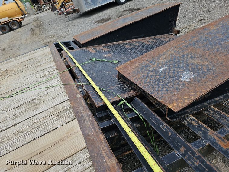 image for item DS6414 2007 PJ  equipment trailer