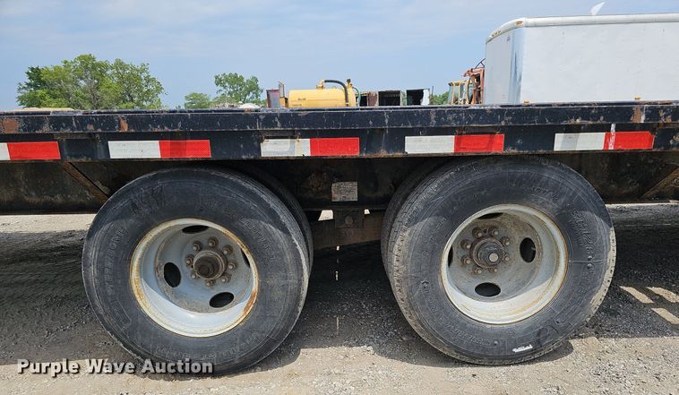 image for item DS6414 2007 PJ  equipment trailer