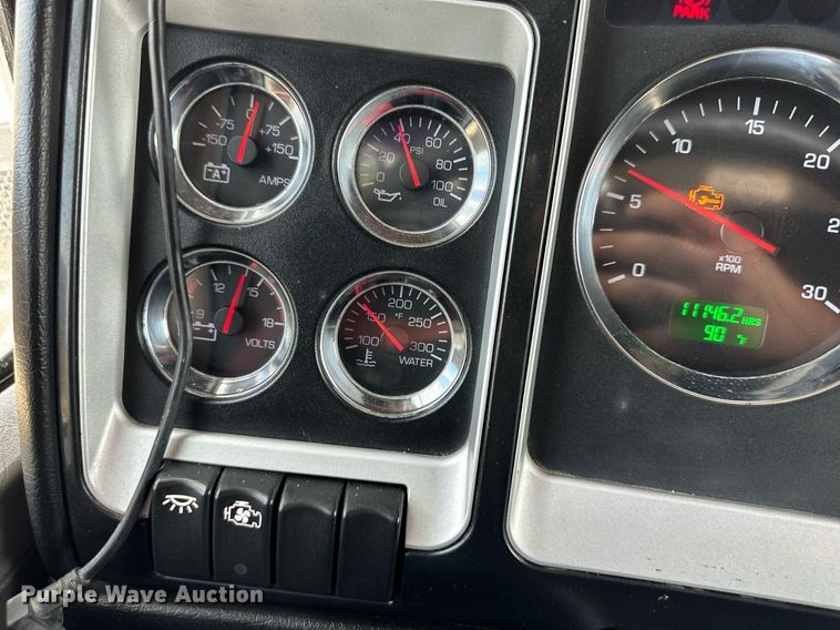 image for item DS6415 2016 Kenworth T800  dump truck