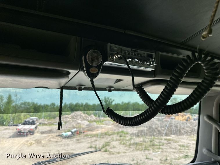 image for item DS6415 2016 Kenworth T800  dump truck