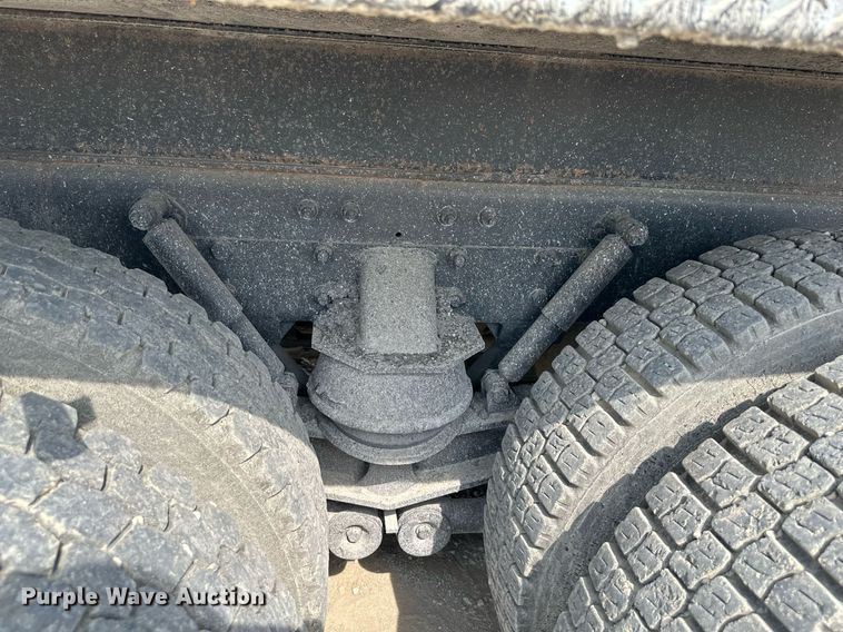 image for item DS6415 2016 Kenworth T800  dump truck