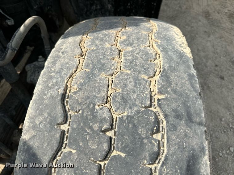 image for item DS6415 2016 Kenworth T800  dump truck