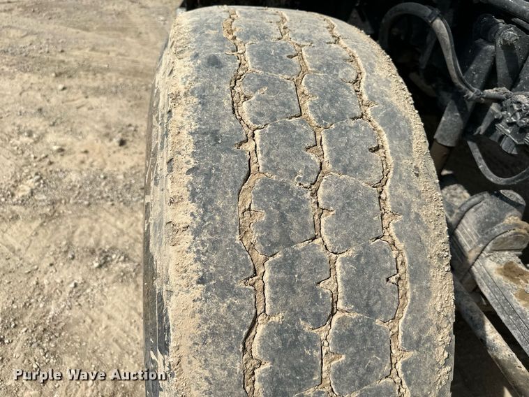 image for item DS6415 2016 Kenworth T800  dump truck