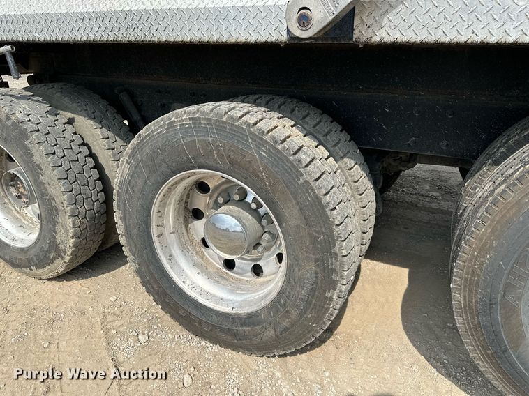 image for item DS6415 2016 Kenworth T800  dump truck