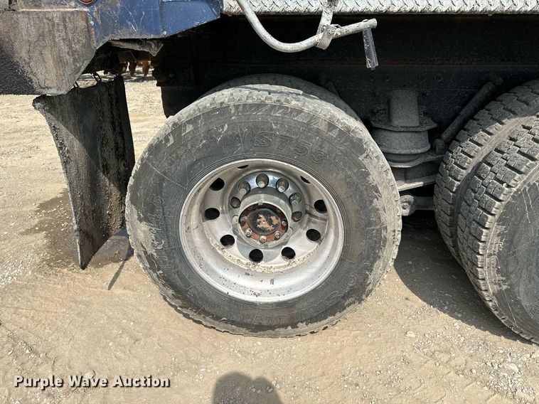 image for item DS6415 2016 Kenworth T800  dump truck