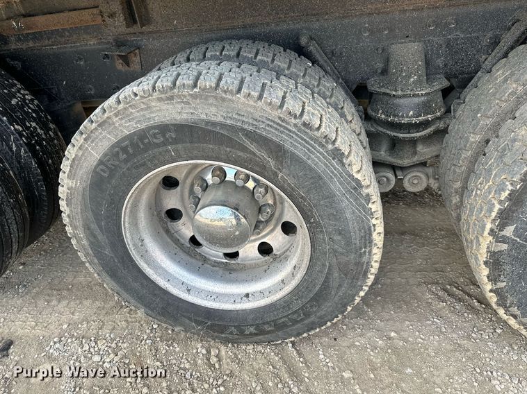 image for item DS6415 2016 Kenworth T800  dump truck