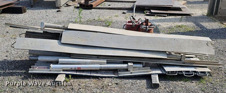 image for item DS6417 Speed Shore  trench safety equipment