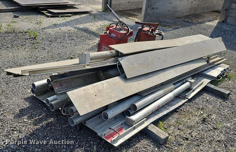 image for item DS6417 Speed Shore  trench safety equipment