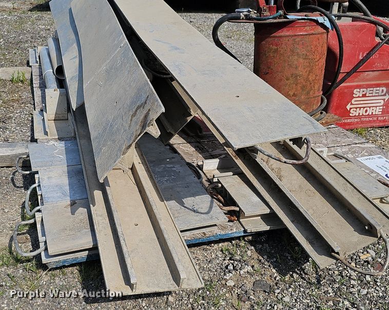 image for item DS6417 Speed Shore  trench safety equipment