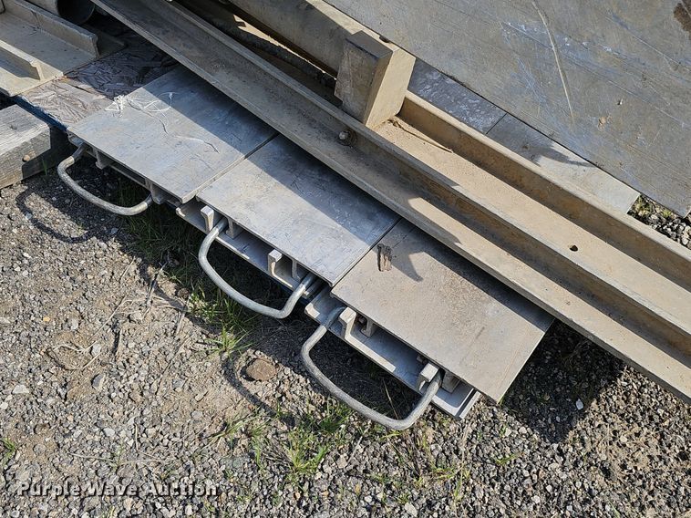 image for item DS6417 Speed Shore  trench safety equipment