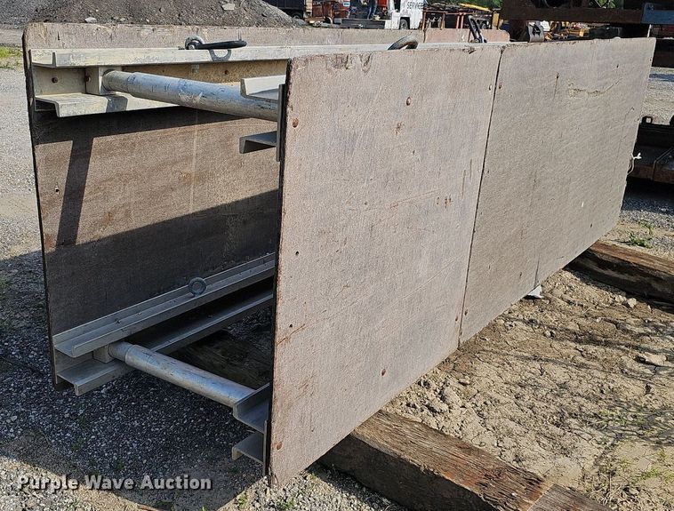 image for item DS6417 Speed Shore  trench safety equipment