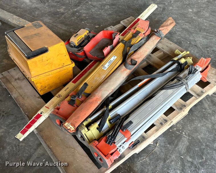 image for item JX9045 Laser leveling equipment