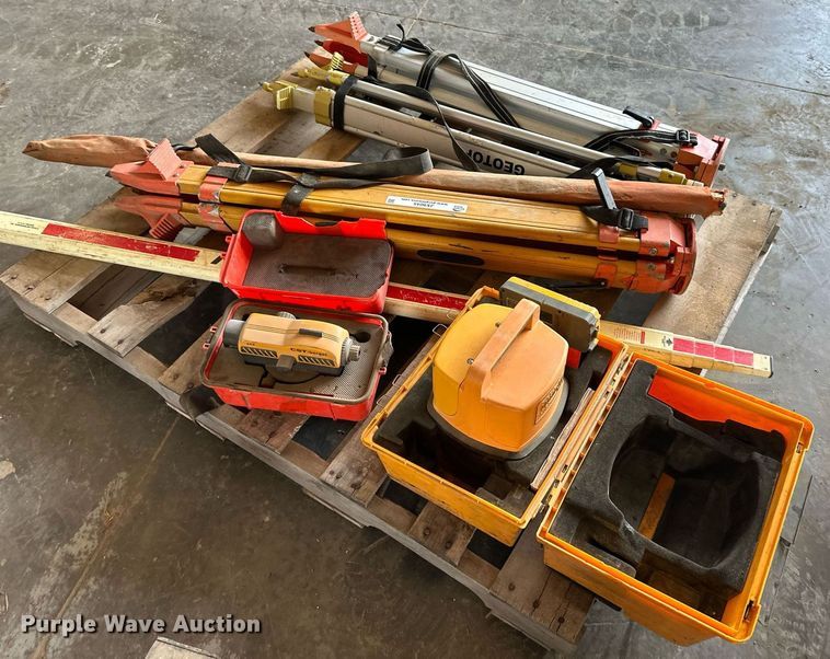 image for item JX9045 Laser leveling equipment