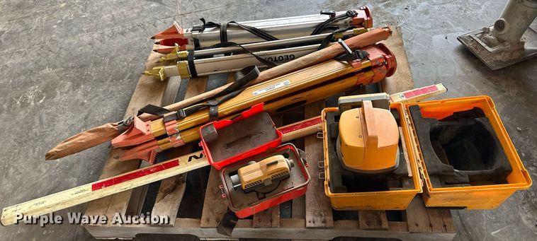 image for item JX9045 Laser leveling equipment