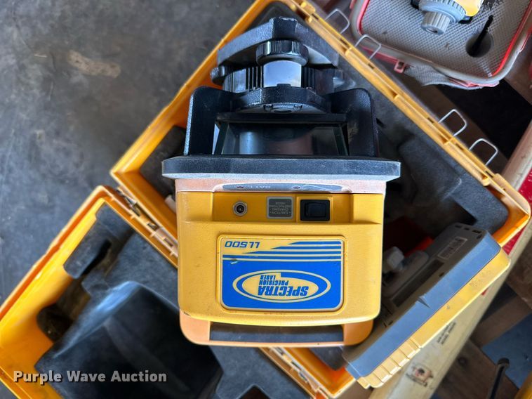 image for item JX9045 Laser leveling equipment